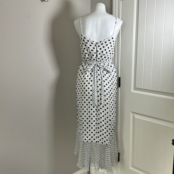 Alice and Olivia Mable Midlength Ruffle Mock Wrap Dress Polka Dot Black White 6 - Picture 6 of 15